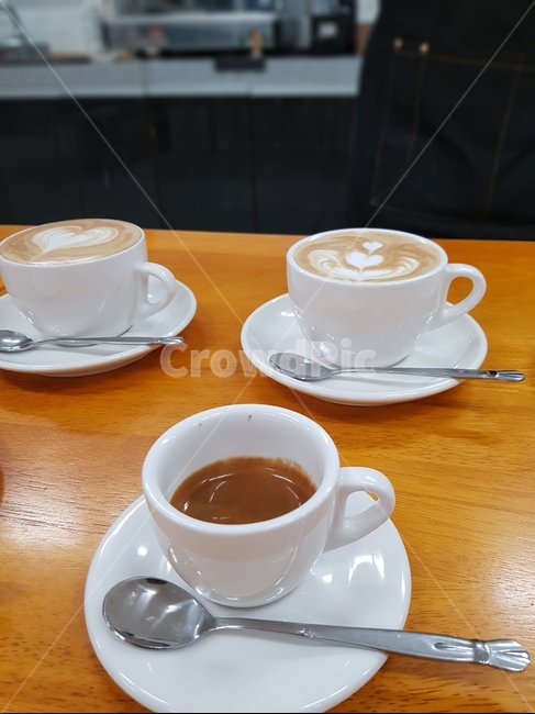카페라떼,우유거품,바리스타,하트,에스프레소,커피,카페,coffee,cafe
