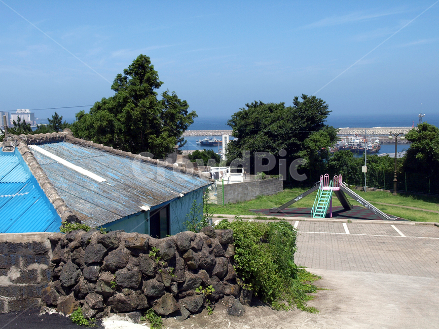 민가,돌담,제주,올레18코스,지붕,올레길,제주도,jeju,jeju island,건축물,건물외관,exterior,building,structure,architecture,construction,outdoors,옥외,nature,자연,건물,shelter,피난처,rural,농촌