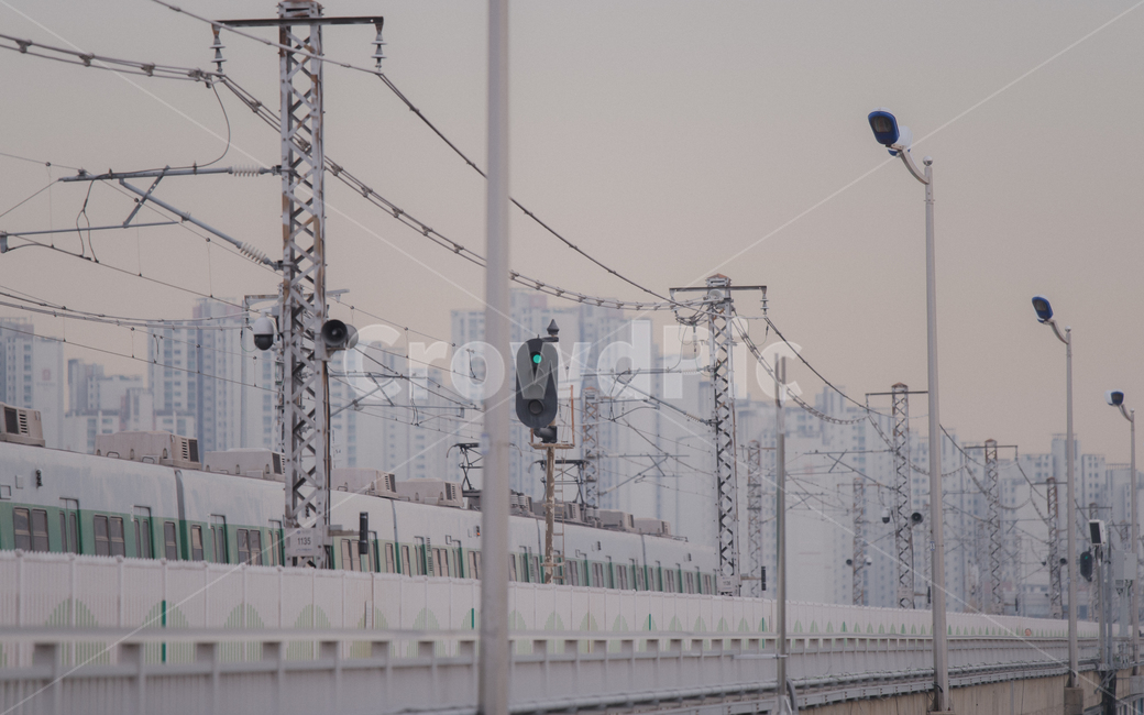 rail,철도,railway,transportation,교통,traintrack,기찻길,대중교통,지하철,subway,도시,풍경,city,landscape,한국도시풍경,한국도시경관,korea cityscape,감성,sensible,feeling,교통,교통수단,traffic,transportation