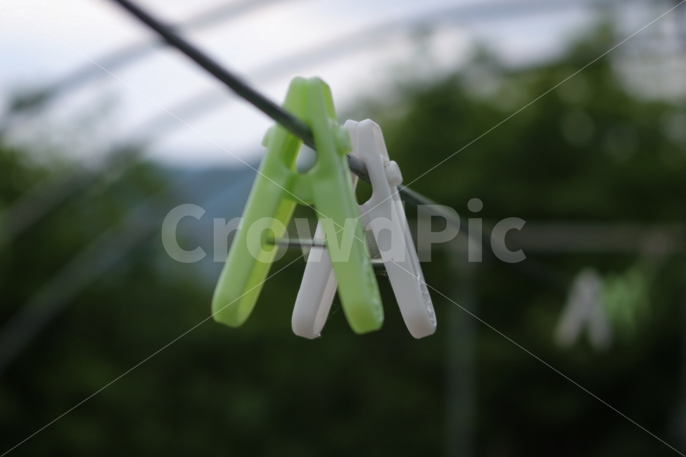 빨래,빨래집게,빨랫줄,초록,초록색,감성,sensible,feeling,사물,물건,오브젝트,thing,object,matter