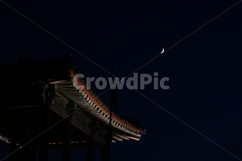 달,초승달,궁궐,야경,풍경,해미읍성,야경,밤,풍경,nightscape,night,landscape,한국전통,한국문화,korean traditional,korean culture,architecture,건축물,building,건물
