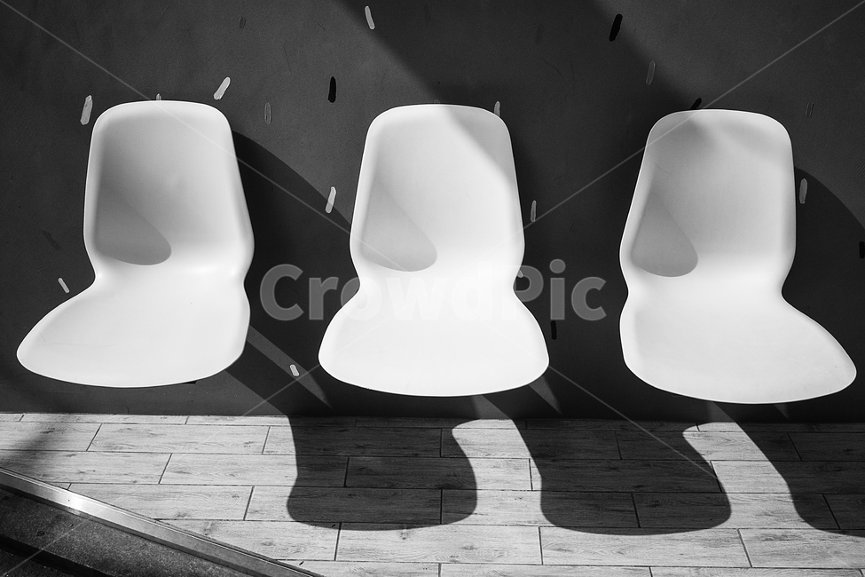 chair,의자,furniture,가구,길거리,three,white,휴식