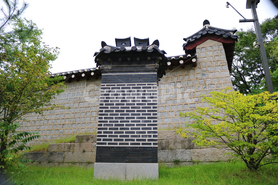 경복궁,궁,광화문,서울,옛날집,기와지붕,굴뚝,한국전통,한국문화,korean traditional,korean culture,건축물,건물외관,exterior,building,structure,architecture,construction