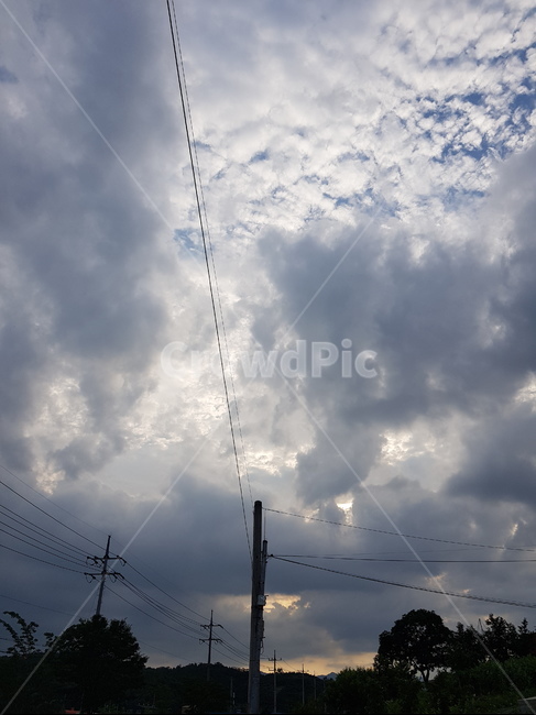 구름,하늘,석양,해질녘,전봇대,전선,하얀구름,파란하늘,감성,cloud,sky,sunset,bluesky,붉은노을,파란색,하얀색
