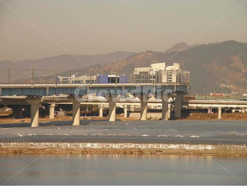 부산,지하철,3호선,낙동강,구포역,교통,busan,subway,다리,교량,transportation,도시철도,도시,풍경,city,landscape,한국도시풍경,한국도시경관,korea cityscape,건축물,건물외관,exterior,building,structure,architecture,construction,road,도로