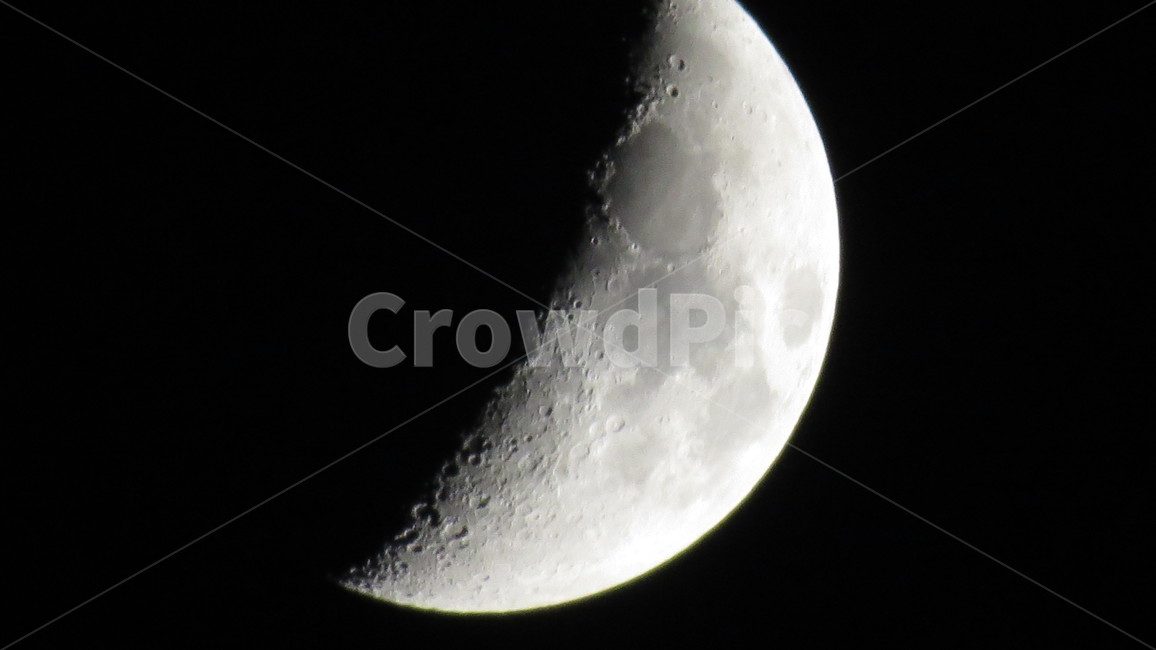 달,반달,moon,달확대,달밤,야경,밤,풍경,nightscape,night,landscape,astronomy,천문학,nature,자연,universe,우주,outdoors,옥외,outer space,대기권 밖