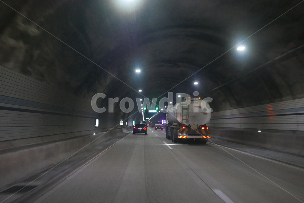 교통,터널,차,도로,transportation,automobile,car,road,tunnel,차량,vehicle,교통,교통수단,traffic,transportation