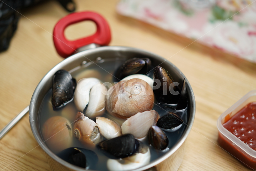 음식,통골뱅이,골뱅이,안주,탕,국물,food,한식,반찬,식사,먹거리,냄비,해양생물,음식,식재료,요리,food,cook,meal,dishes,food reserves