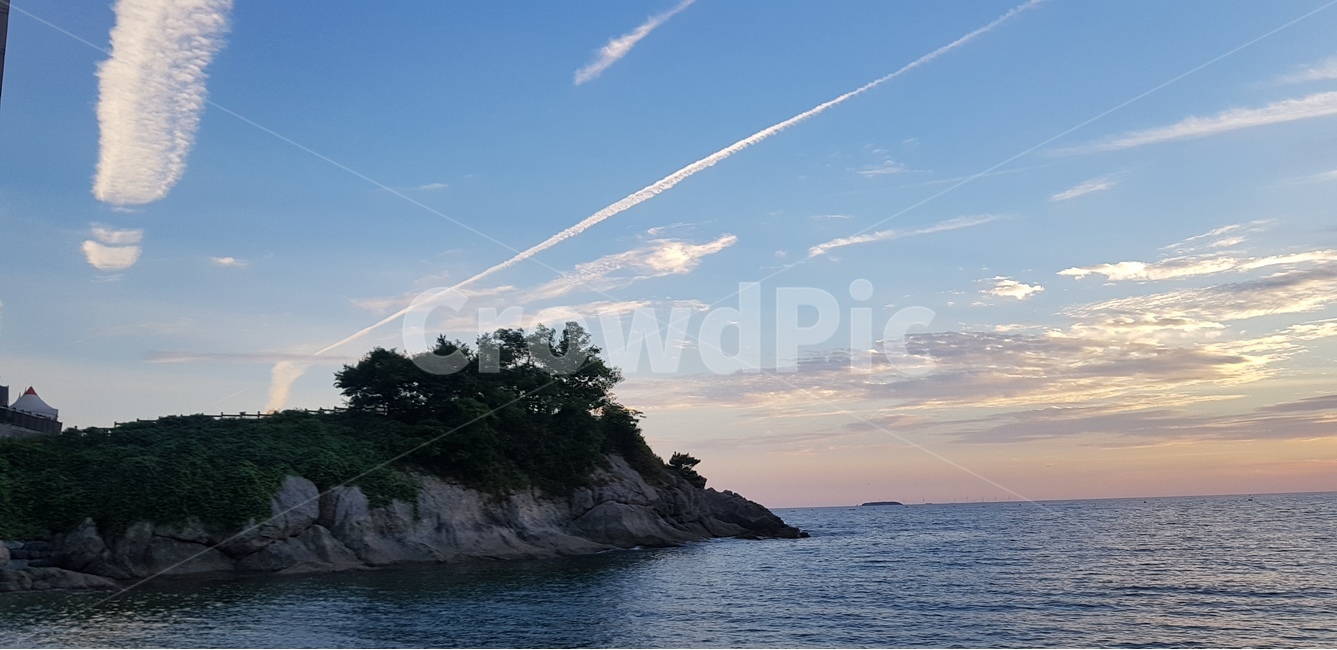 바다,하늘,절벽,바닷가,석양,풍경,구름,자연,풍경,nature,landscape,promontory,곶,outdoors,옥외,land,땅,ocean,대양,sea,water,물,shoreline,해안선