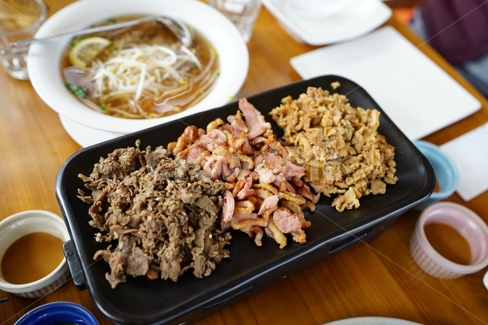 고기,육식,육류,돼지고기,오리고기,식사,먹방,푸드,소스,쌀국수,안주,음식,음식,식재료,요리,food,cook,meal,dishes,food reserves,한식,한국음식,한국요리,korean food,korean dishes,korean meal,korean cook