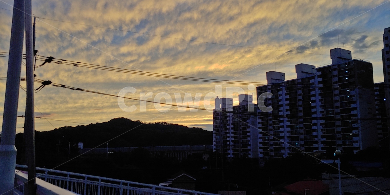 노을,아파트,구름,육교위,하늘