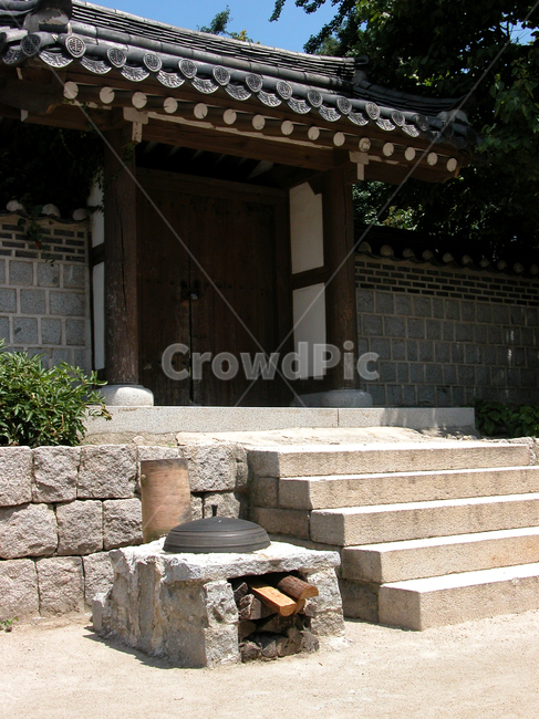 한국,기와집,아궁이,가마솥,대문,문