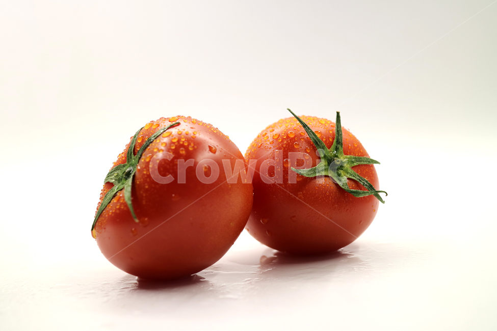 토마토,빨간토마토,완숙토마토,야채,채소,음식,식재료,음식재료,요리재료,요리,샐러드,신선한,오브젝트,누끼,빨강,건강,웰빙,다이어트,음식,식재료,요리,food,cook,meal,dishes,food reserves,채소,야채,vegetables,누끼,remove background
