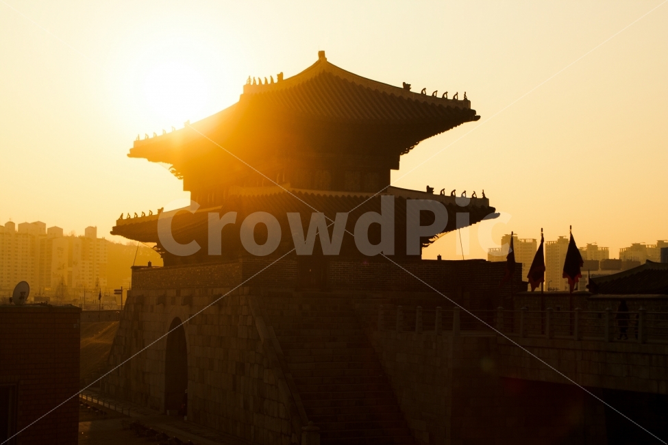 수원화성,한옥,궁궐,대문,노을,해질녘,감성,실루엣,랜드마크,landmark,tourist attraction,한국전통,한국문화,korean traditional,korean culture
