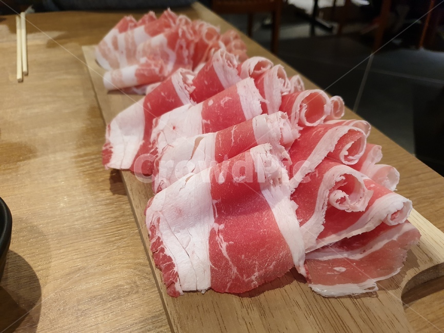 고기,소고기,우삼겹,대패삼겹,테이블,식재료,음식,1인분,일인분,샤브샤브,음식,식재료,요리,food,cook,meal,dishes,food reserves,육류,고기,meat