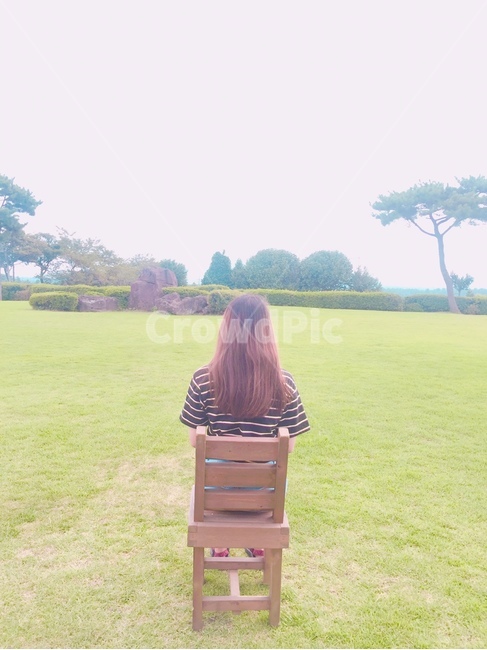 제주도,여름,잔디밭,푸르른,여유,한적한,사람,인물,인간,human,person,여성,여자,woman,female,lady