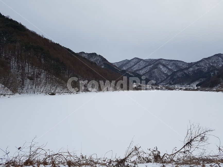 mountain,겨울,산,저수지,sun,겨울,계절,winter,season