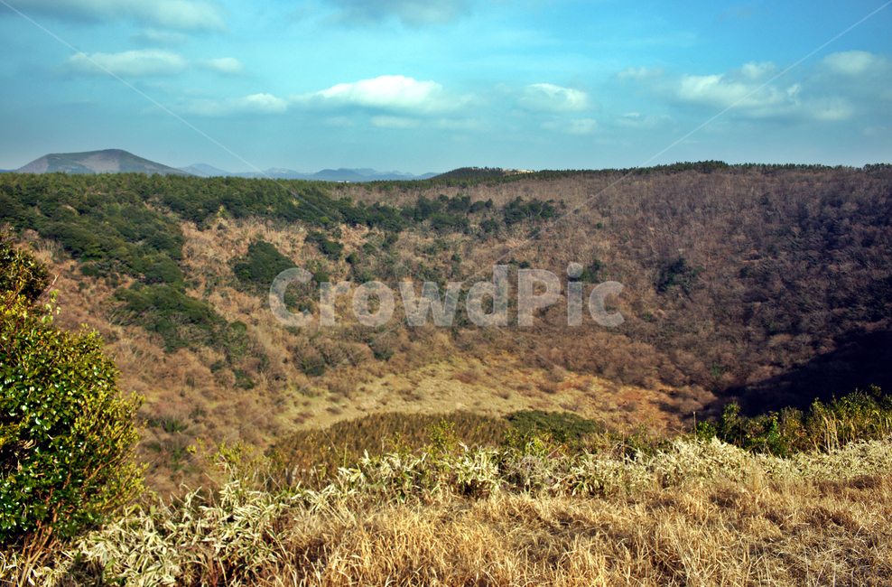 산굼부리,제주,관광지,천연기념물제263호,굼부리,분화구,기생화산,화산,화구,자연,자연,풍경,nature,landscape,한국자연풍경,한국자연경관,korea nature landscape,제주도,jeju,jeju island,outdoors,옥외,plateau,고원
