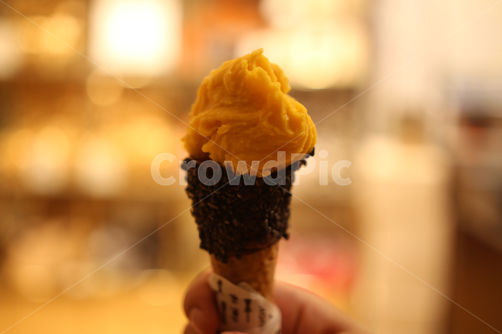 아이스크림,젤라또,콘,간식,음식,음식,식재료,요리,food,cook,meal,dishes,food reserves,디저트,간식,후식,dessert,snack,감성,sensible,feeling