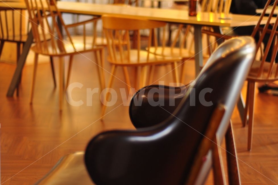 카페,테이블,의자,소파,푹신한,인테리어,실내,cafe,inside,table,chairs,sofa,interior,인테리어,실내디자인,interior design,사물,물건,오브젝트,thing,object,matter