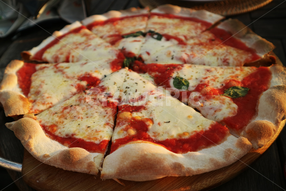 마르게리따피자,피자,화덕피자,이탈리안요리,음식,요리,food,식사,외식,pizza,italianfood,맛있는,먹음직스러운,음식,식재료,요리,food,cook,meal,dishes,food reserves,양식,서양음식,서양요리,western food,western dishes,western meal,western cook