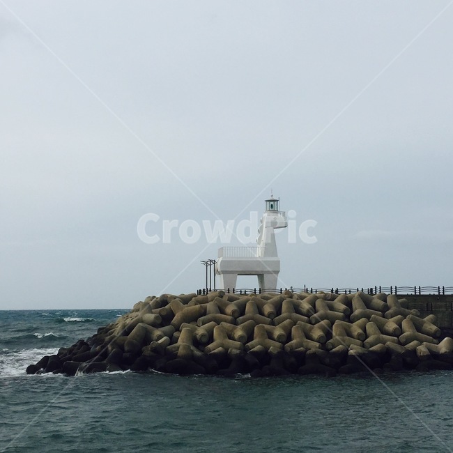 제주도,이호태우해변,풍경,자연,바다,nature,ocean,등대,lighthouse,outdoors,옥외,land,땅,shoreline,해안선,water,물,sea,대양