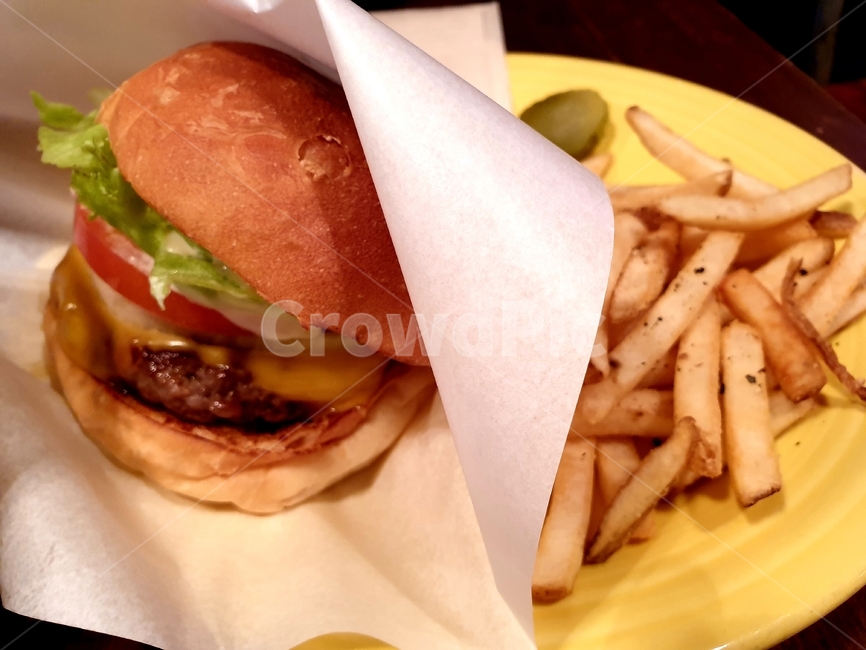 burger,버거,음식,햄버거,저녁,food,dinner,치즈버거,cheeseburger,감자튀김,potato,음식,식재료,요리,food,cook,meal,dishes,food reserves,양식,서양음식,서양요리,western food,western dishes,western meal,western cook
