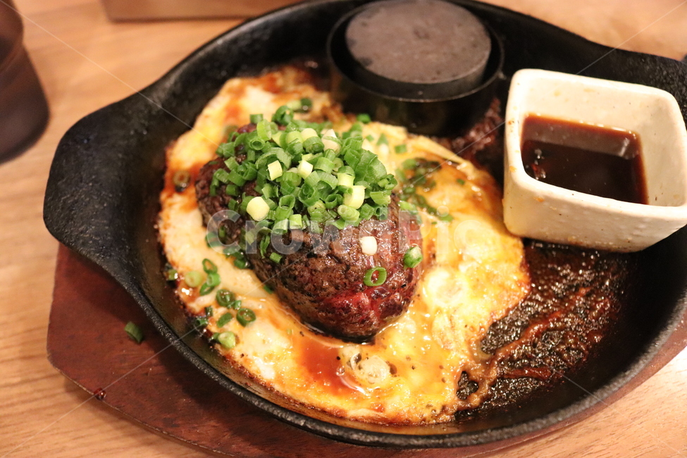 함박스테이크,일본음식,고기,음식,스테이크,음식,식재료,요리,food,cook,meal,dishes,food reserves,양식,서양음식,서양요리,western food,western dishes,western meal,western cook