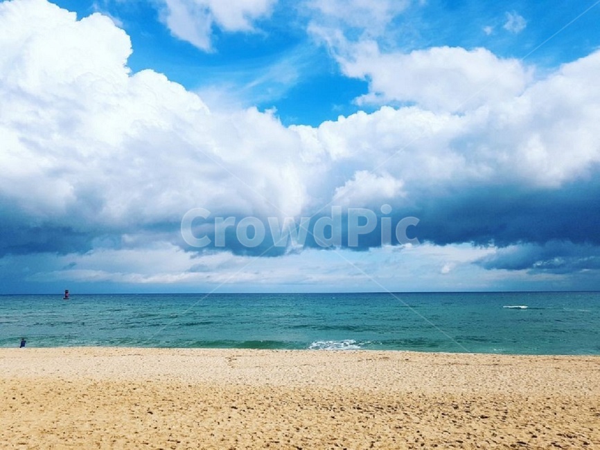 바다,구름,파랑,파도,흰구름,하늘,blue,블루,해변,해수욕장,동해,에메랄드,자연,계절,여름,summer