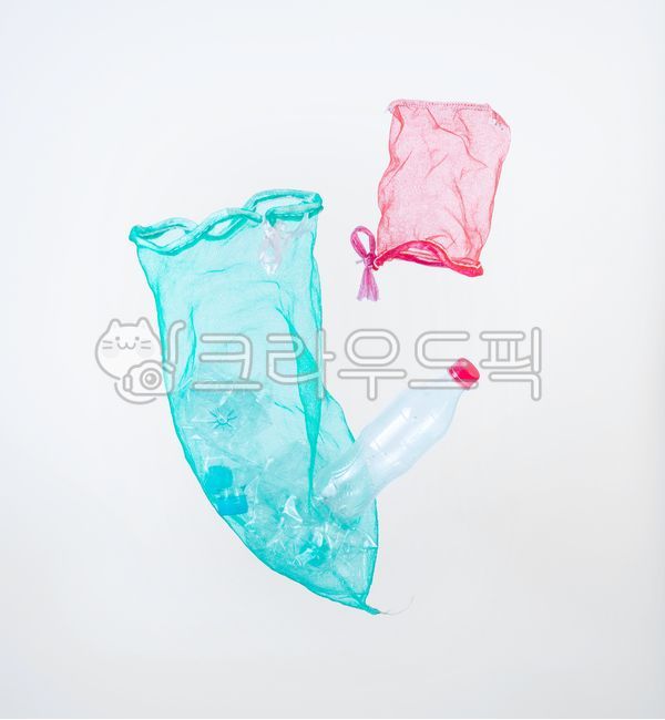 play,Reduce plastic,vegetable net,Mangtaegi,onion,pt disease,bag,zero waste,problem,fall,Containing,floating,recycle,plastic bottle,upcycling,net,Empty onion net,pet,mesh,bean,levitation,waste,falling,onion net,emptied,misfortune,Public,classification,env