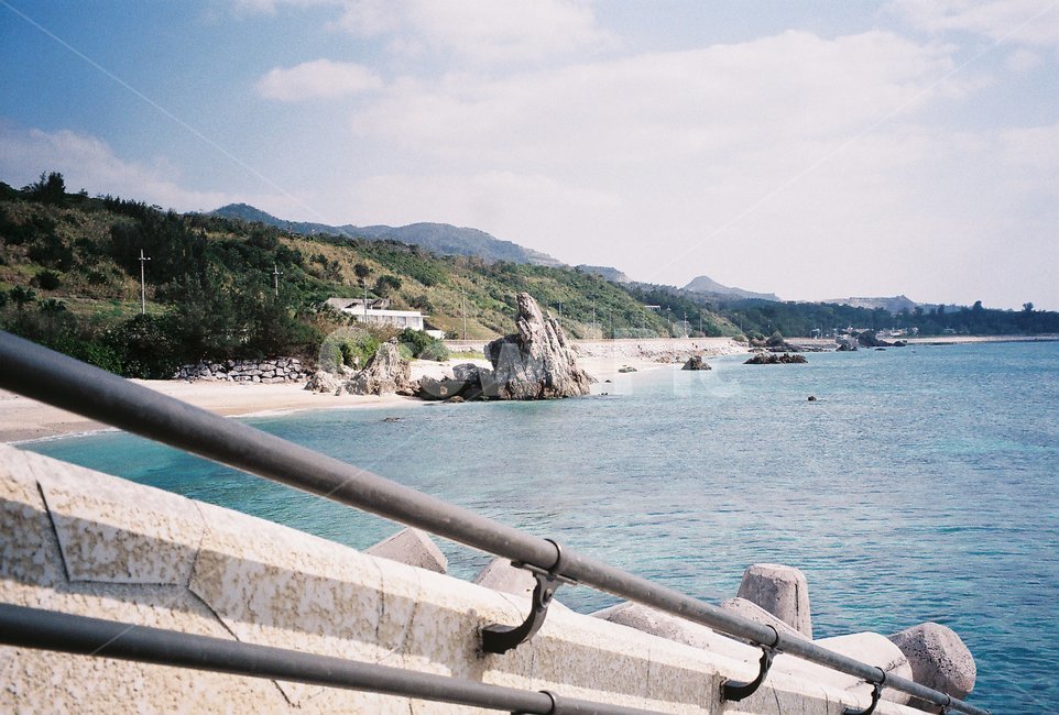 바다,방파제,파란바다,하늘,구름,풍경,감성,필름카메라,필름,자연,풍경,nature,landscape,handrail,난간,banister,promontory,곶,railing