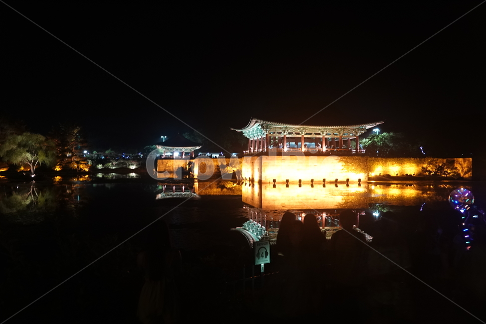 건물,건축물,경주,야경,안압지,building,architecture,야경,밤,풍경,nightscape,night,landscape,한국전통,한국문화,korean traditional,korean culture,랜드마크,landmark,tourist attraction,해외,외국,세계,foreign,oversea,world,세계랜드마크,해외랜드마크,외국랜드마크,world landmark,world tourist attraction