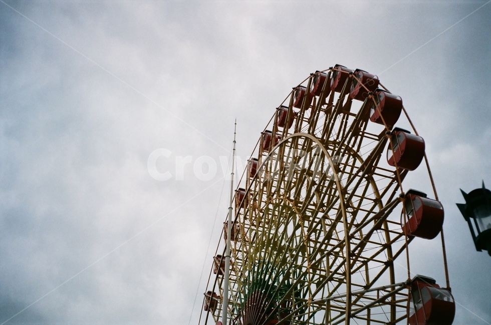 대관람차,하늘,흐린오후,흐린날,일본,놀이공원,놀이동산,놀이터,amusement park,playground