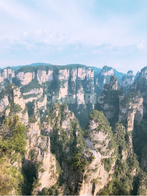 장가계,중국,산,절경,푸르른,자연,풍경,nature,landscape,해외,외국,세계,foreign,oversea,world,세계자연풍경,해외자연풍경,외국자연풍경,world nature landscape,outdoors,옥외,mountain,cliff,낭떠러지