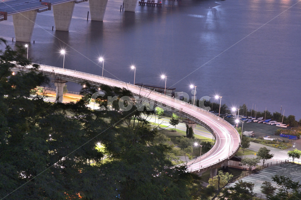 서울,야경,밤,궤적,도로,한강,야경,밤,풍경,nightscape,night,landscape,교통,교통수단,traffic,transportation,road,bridge,다리,building,건물,freeway,고속 도로