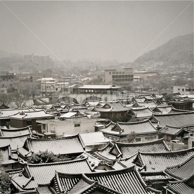 한옥마을,눈,감성,필름,옛날,한옥,겨울,계절,winter,season,한국전통,한국문화,korean traditional,korean culture