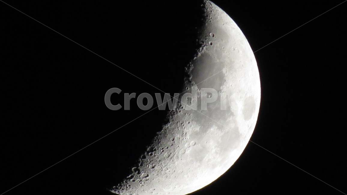 달,반달,moon,달확대,밤에달,야경,밤,풍경,nightscape,night,landscape,astronomy,천문학,universe,우주,nature,자연,outdoors,옥외,outer space,대기권 밖
