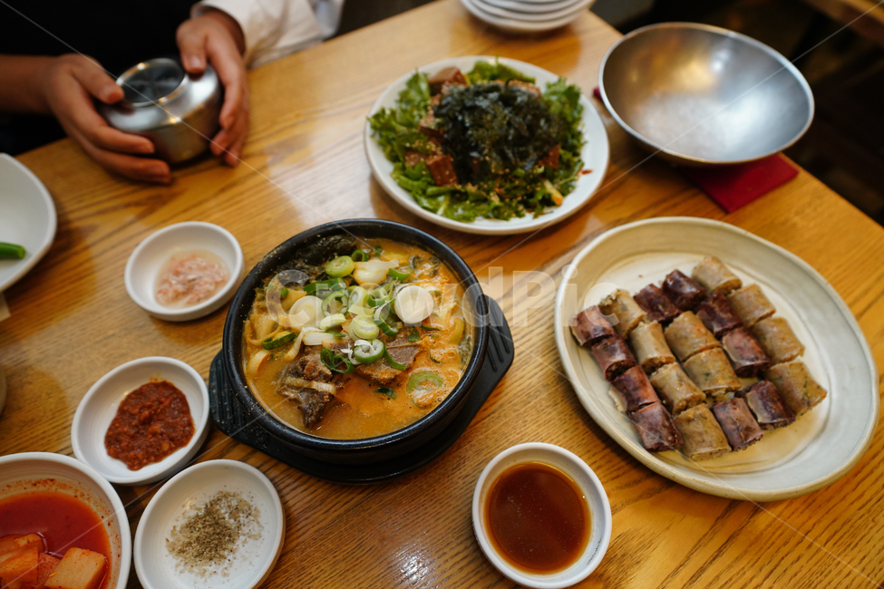 해장국,음식,식사,안주,먹방,한식,푸드,food,육식,육류,먹거리,음식,식재료,요리,food,cook,meal,dishes,food reserves,한식,한국음식,한국요리,korean food,korean dishes,korean meal,korean cook