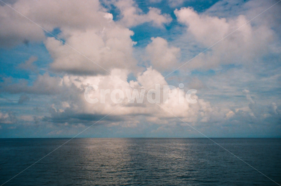 필름,바다,구름,하늘,감성,필름사진,자연,풍경,nature,landscape,감성,sensible,feeling,outdoors,옥외,sky,weather,날씨,cloud,cumulus,적운