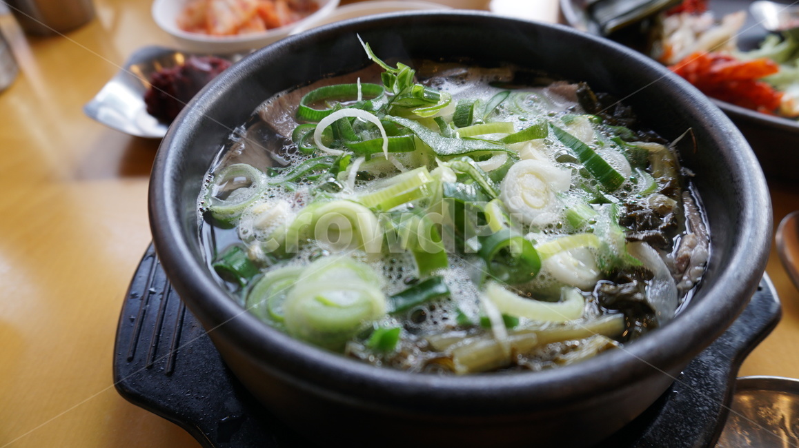 해장국,국밥,한식,장터국밥,뚝배기,음식,식재료,요리,food,cook,meal,dishes,food reserves,한식,한국음식,한국요리,korean food,korean dishes,korean meal,korean cook