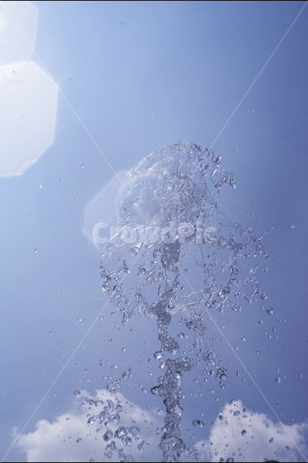 분수,물방울,물줄기,하늘,여름,더위,햇빛,햇살,구름,water,waterdrop,sky,blue,summer,hot,sunshine,cloud,여름,계절,summer,season