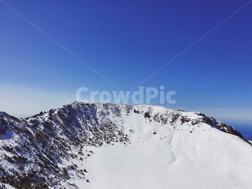 한라산,백록담,mountain,산,mountainrange,산맥,ice,nature,자연,눈,snow,outdoors,옥외,겨울,계절,winter,season