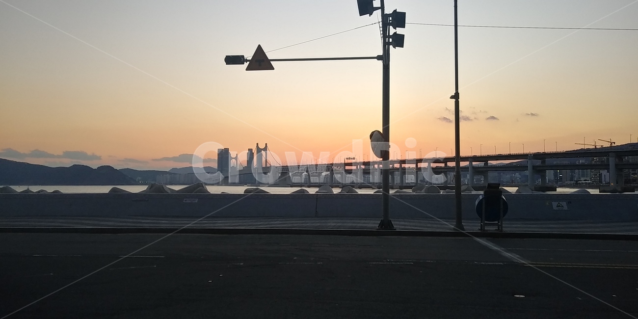 광안대교,노을,바닷가,광안리해수욕장,풍경,대교,광안리,영화의거리,동백거리,동백,gwangandaegyobridge,sunset,도시,풍경,city,landscape,한국도시풍경,한국도시경관,korea cityscape,nature,자연