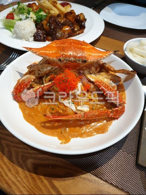 스파게티,꽃게,해산물,요리,음식,접시,푸드,식사,meal,fork,food,dish,스테이크,밥,쌀,고기,소고기,토시살