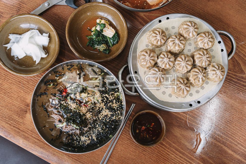 메밀,메밀막국수,메밀요리,메밀음식,여름,여름음식,국수,물막국수,막국수,음식,식사,먹거리,맛집,면류,면요리,한국음식,한국요리,식재료,요리,한식,food,cook,meal,dishes,koreanfood,koreancook,foodreserves,noodles,koreanfood,koreandishes,koreanmeal,koreancook,noodle,만두,찐만두,메밀만두,dumpling,음식,식재료,요리,food,cook,meal,dishes,food reserves