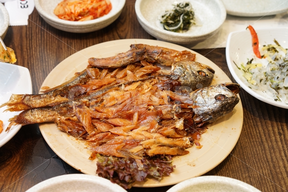 한정식,보리굴비,굴비,먹방,식사,생선,구이,생선구이,밥도둑,음식,식재료,요리,food,cook,meal,dishes,food reserves,수산물,해산물,fishery products,seafood,한식,한국음식,한국요리,korean food,korean dishes,korean meal,korean cook