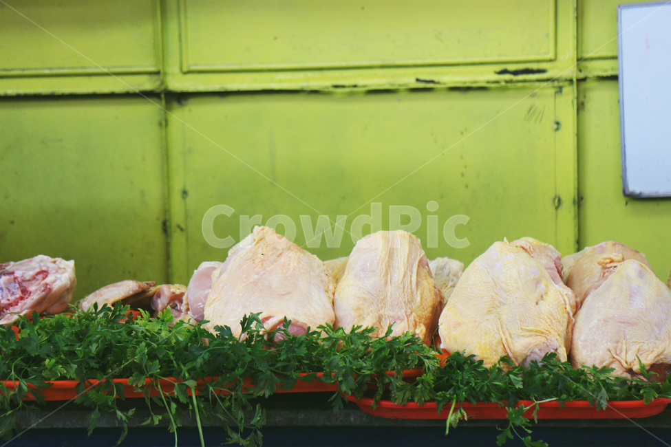 southamerica,아레키파,arequipa,mercado,fruits,banana,supermarket,local,재래시장,마켓,시장,colorful,peru,페루,음식,food,닭,chicken,shelf,wall,green