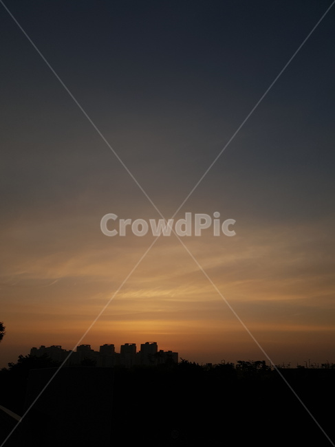일출,아침,맑음,풍경,자연,도시,풍경,city,landscape,한국도시풍경,한국도시경관,korea cityscape,실루엣,그림자,silhouette,shadow,nature,outdoors,옥외,sunset,일몰,dawn,새벽,red sky,붉은 하늘,dusk,황혼,sky,하늘