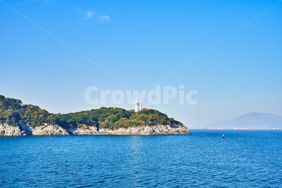 여수,바다,하늘,풍경,낭만,등대,자연,풍경,nature,landscape,한국자연풍경,한국자연경관,korea nature landscape,등대,lighthouse,outdoors,옥외,land,땅,ocean,대양,water,물,sea,shoreline,해안선,coast,연안