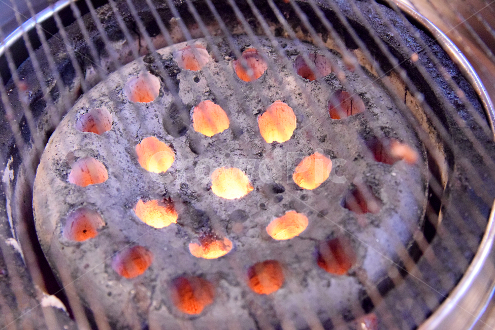 연탄,구멍탄,탄,연탄불,화로,화덕,석쇠,brirquette,briquet